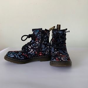 Toddler size 11 Dr Marten Delaney flower print